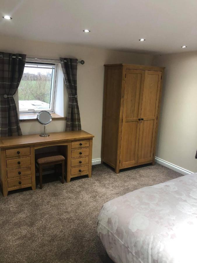 Worship Farm Accommodation Redhill  ภายนอก รูปภาพ