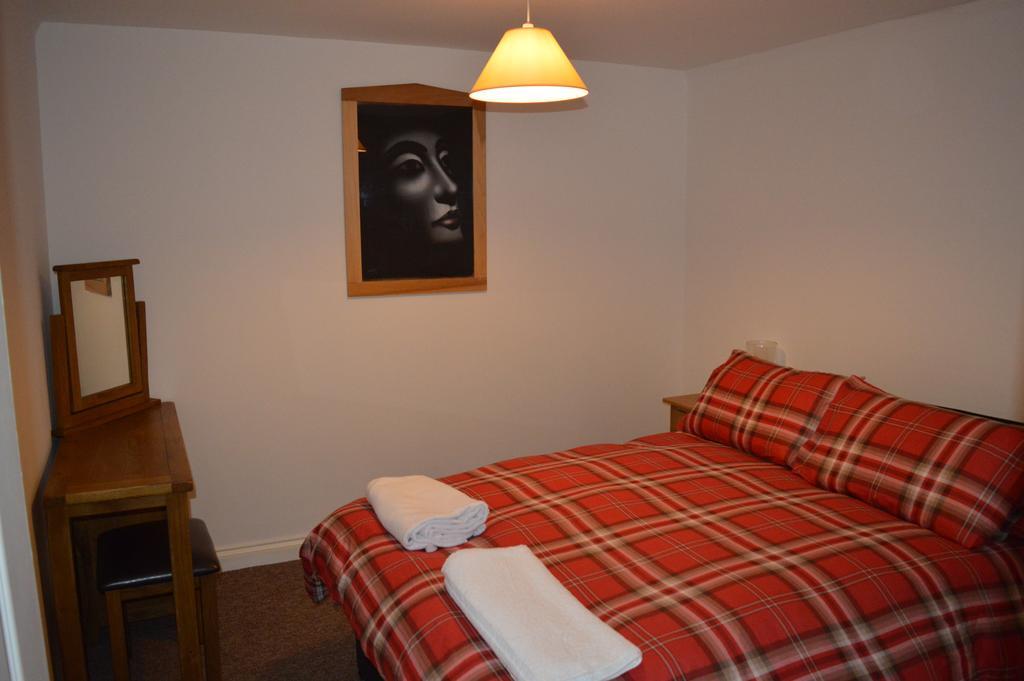 Worship Farm Accommodation Redhill  ภายนอก รูปภาพ